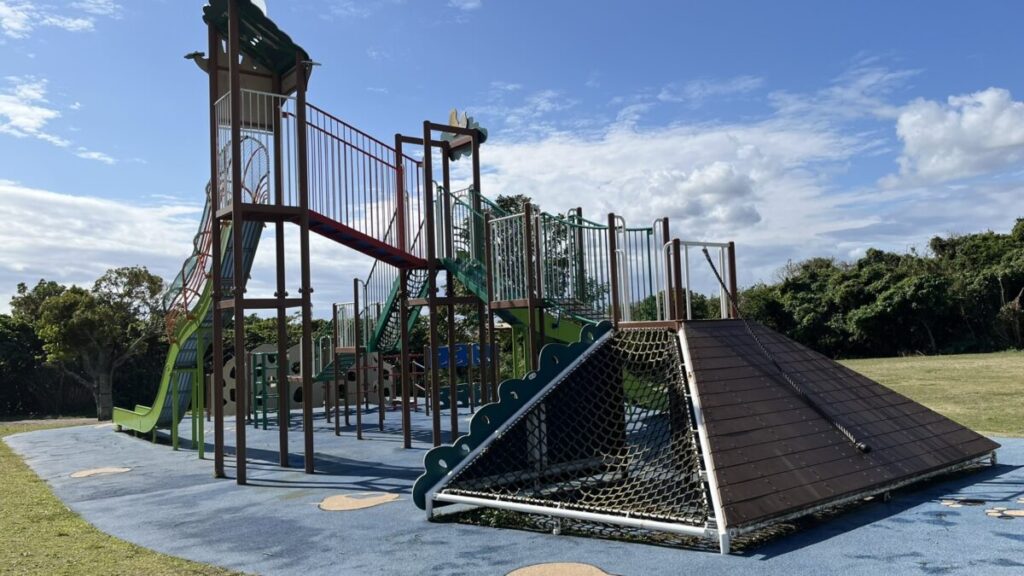 アスレチック遊具