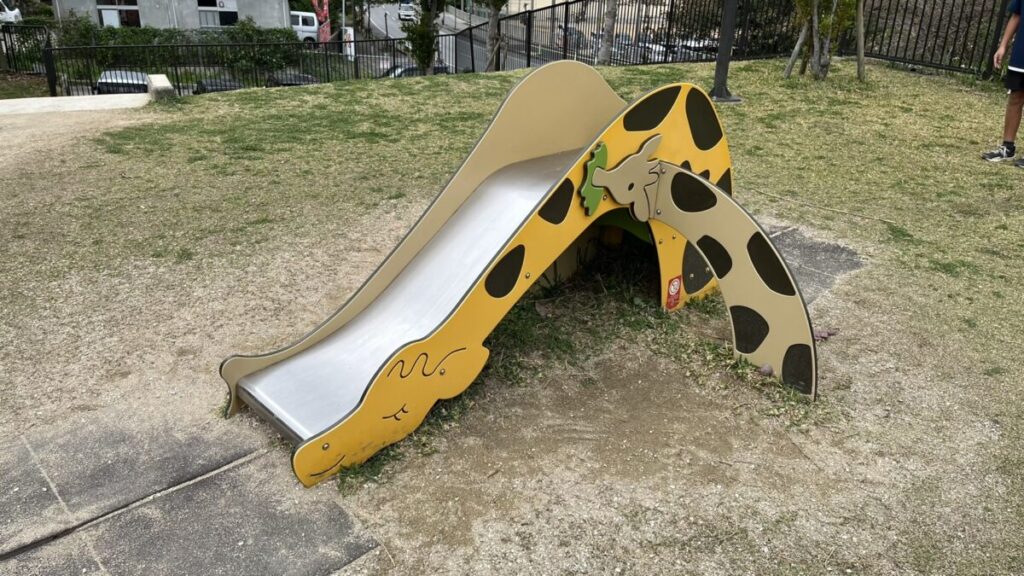 幼児用単独滑り台