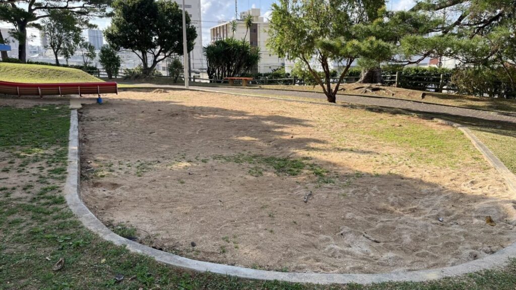 佐真下公園 砂場