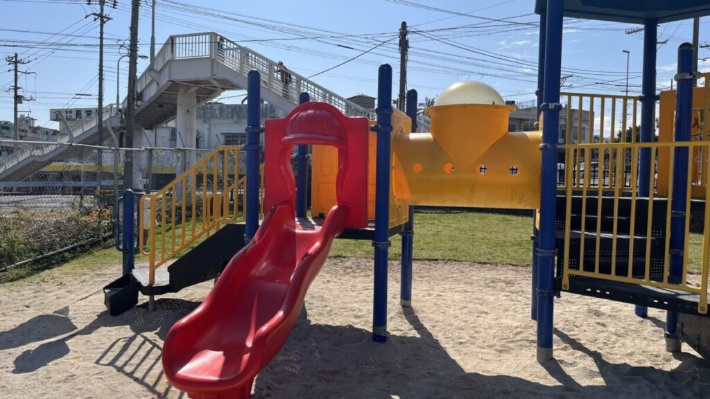 ミニ遊具の滑り台